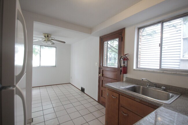 408 South Ave