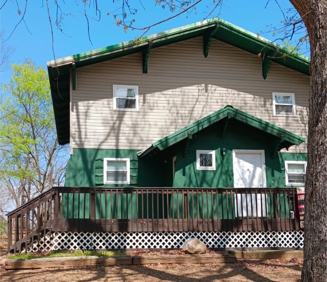 Building Photo - 23 Bryant Ave