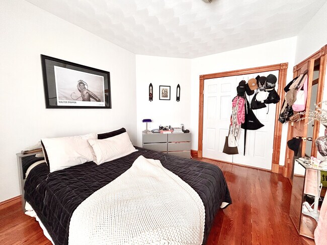 Photo - 2 Buttonwood St Unit 2 – 2 Buttonwood St (JFK/UMass)