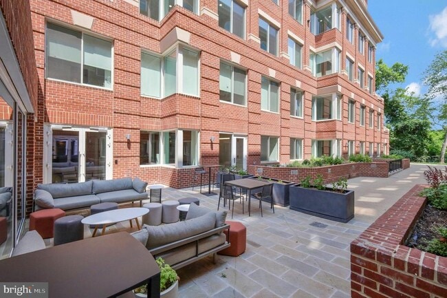 Photo - 635 Slaters Ln Apartment Unit 305