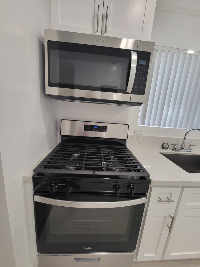Photo - 8919 Longden Ave