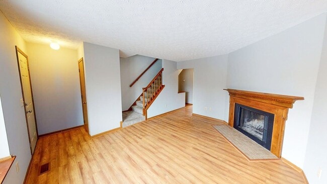 Photo - 6468 Cranston Way