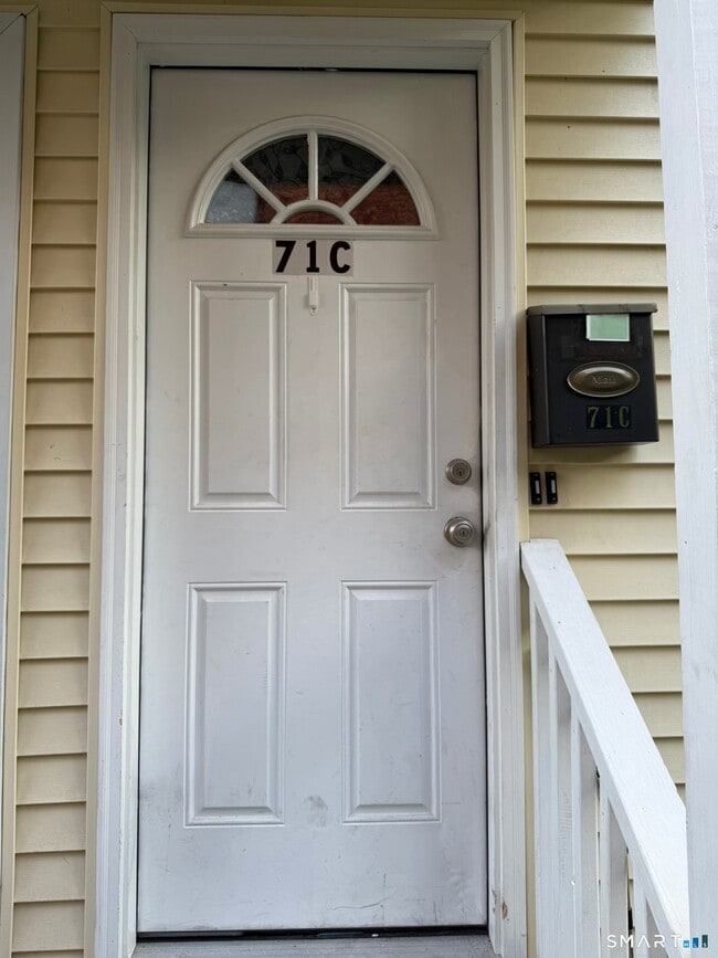 Building Photo - 71 Williams St Unit C