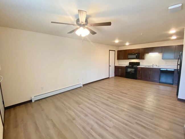 Photo - Willow Estates