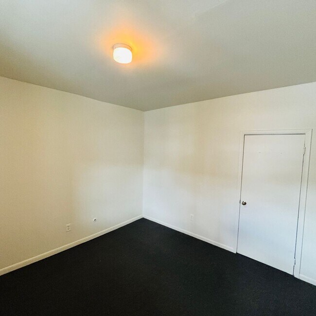 Photo - 761-765 S 8th Street Unit 765 S 8th St 2