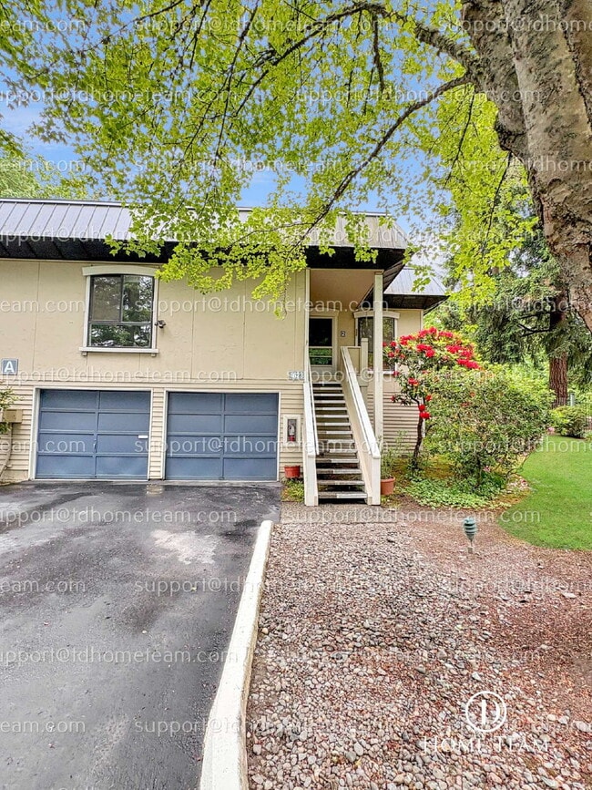 "RARE Downtown Bellevue Condo with Attache... - "RARE Downtown Bellevue Condo with Attache... Unidad A2