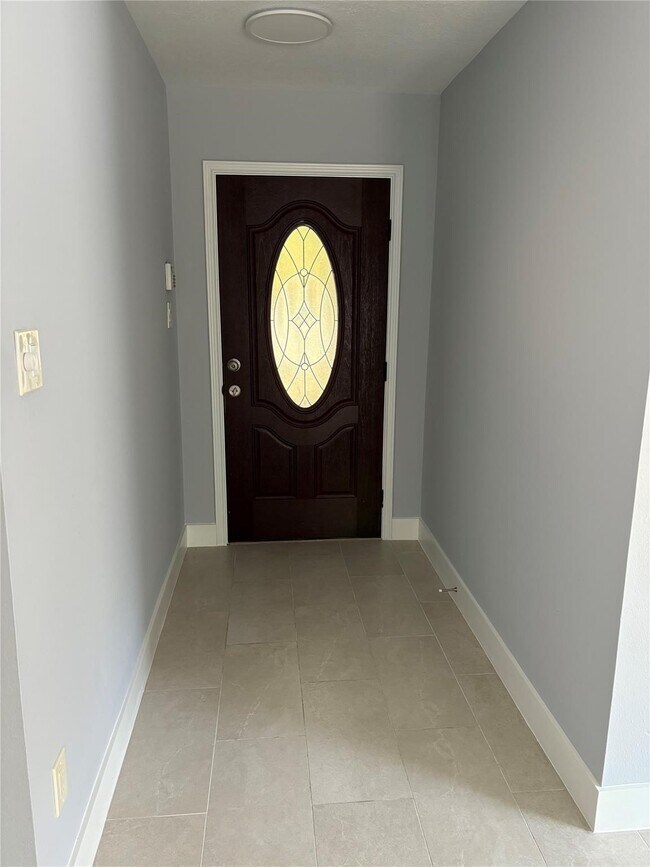 Photo - 19843 Packwood Dr