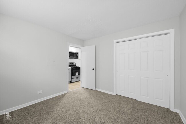 Photo - 6832 S Crandon