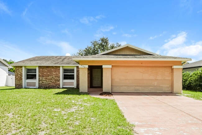 Building Photo - 908 Red Oak Ct Rental