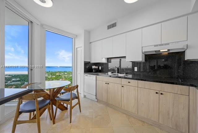 Photo - 4779 Collins Ave Unit 3206