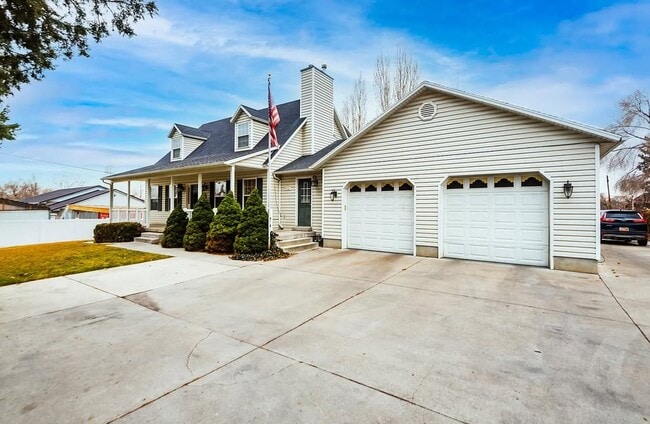 Photo - 472 E Center St Unit PG Apartment