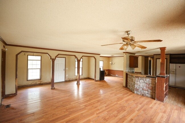 120 Aker Holt Rd
