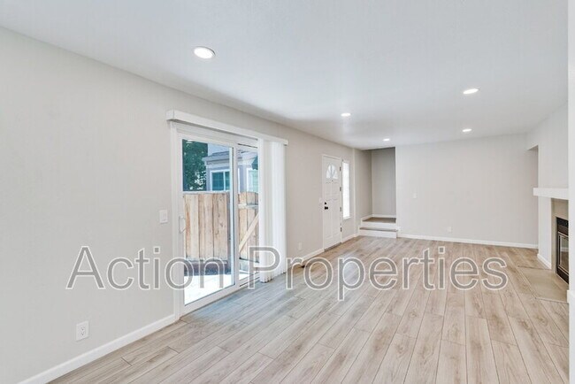 Photo - 2091 San Luis Ave