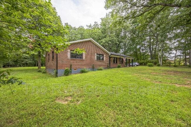 580 Dixie Airport Rd