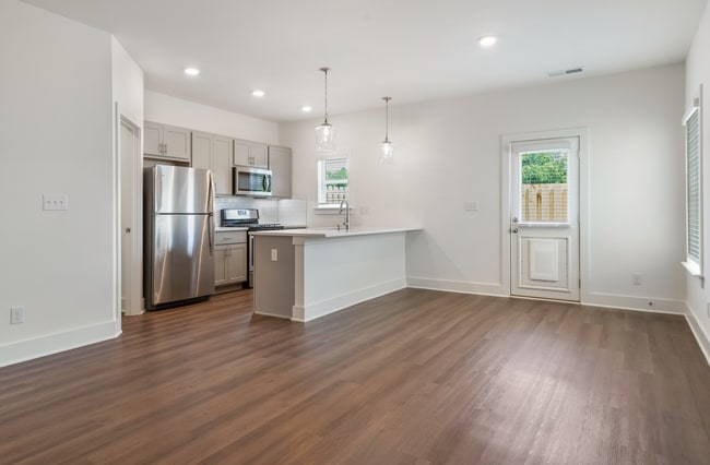 Photo - 3 Bedroom Home With Spacious Garage