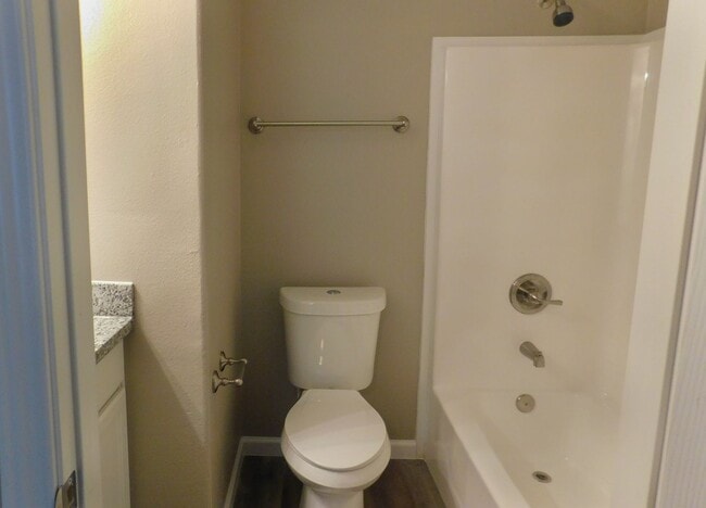 Photo - 107 Varsity Dr Unit 107 Room C