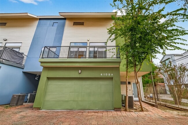 Building Photo - 4108 Spencer St Unit A