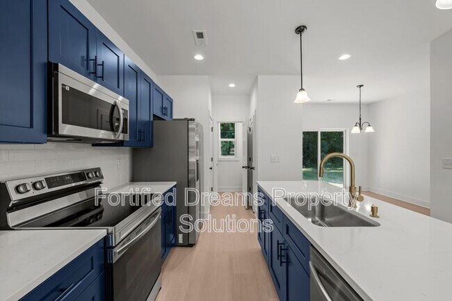 Photo - 806 W Dameron Ave