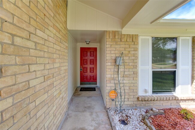Photo - 3702 Royal Manor Dr