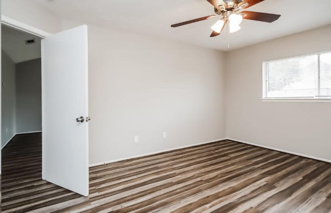 Photo - 4516 Tylergate Dr