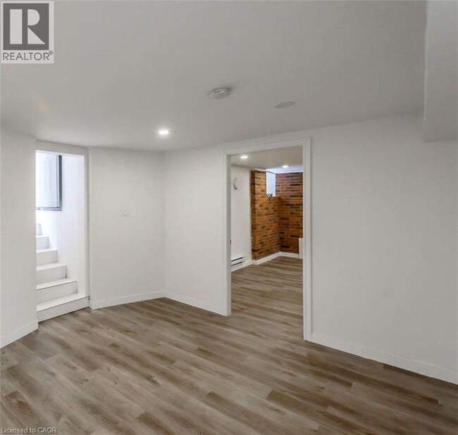 Photo - 191 Sherman Ave S