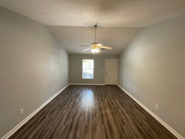 Photo - 4463 Belair Dr