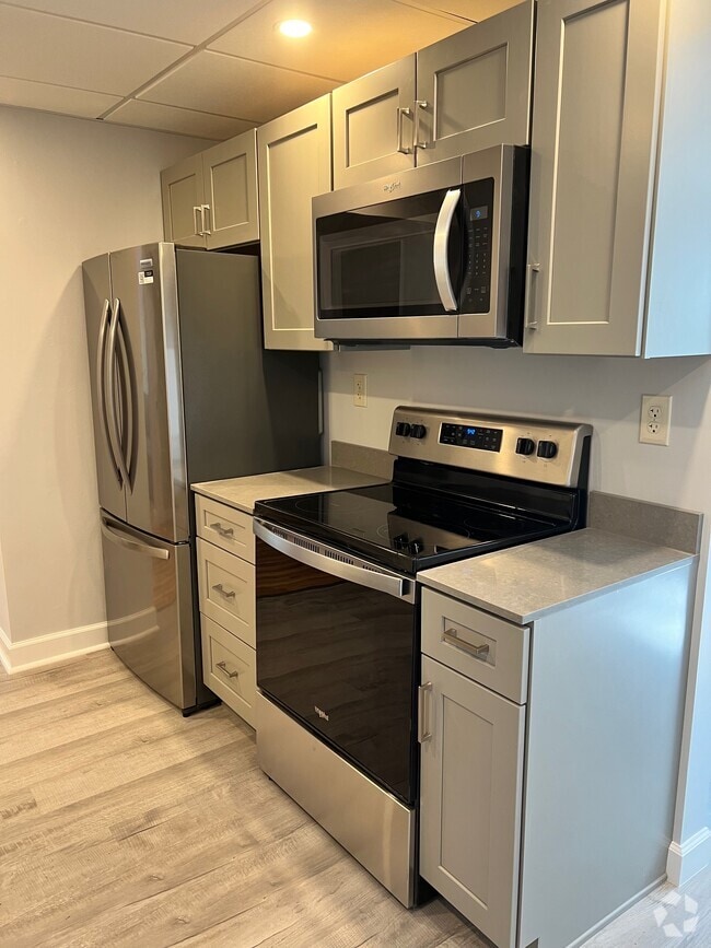 Building Photo - 410 Hillview Plz Rental