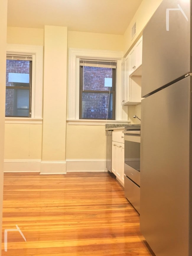 Photo - 1463 Beacon St Unidad 24