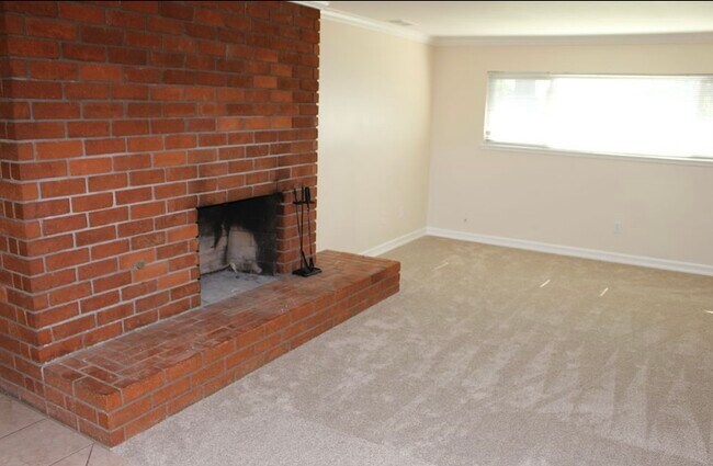 Photo - 8484 Monteel Pl