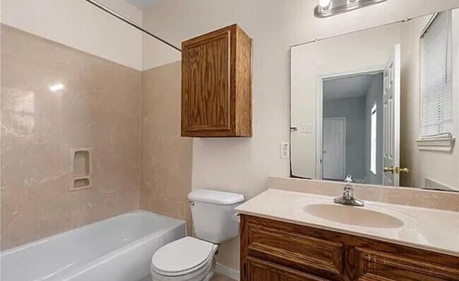 Photo - 1925 S 17th St