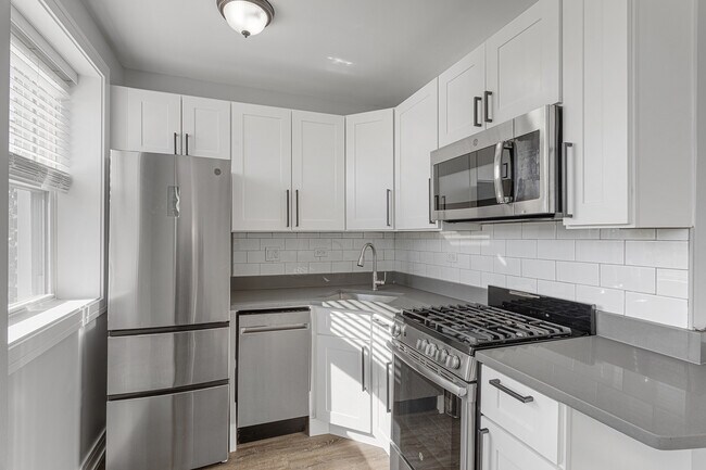 Photo - 1521 W Sherwin Ave Unit 504