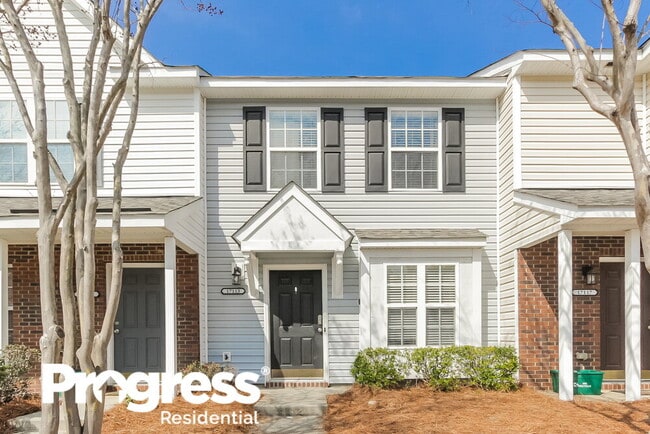 Building Photo - 17113 Greenlawn Hills Ct