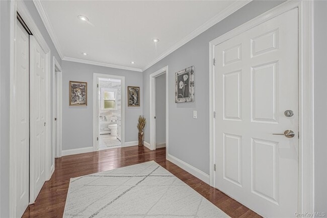 Photo - 2 Bryn Mawr Pl Unidad 1st floor