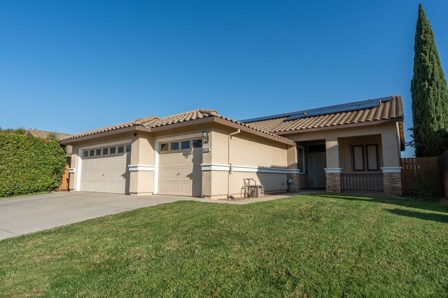 Photo - Stunning 3 Bedroom 2 Bath Home