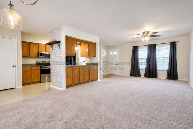 Photo - 8006 Wilnoty Dr