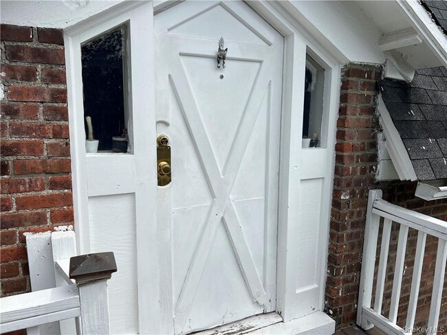 Photo - 182 Grand St