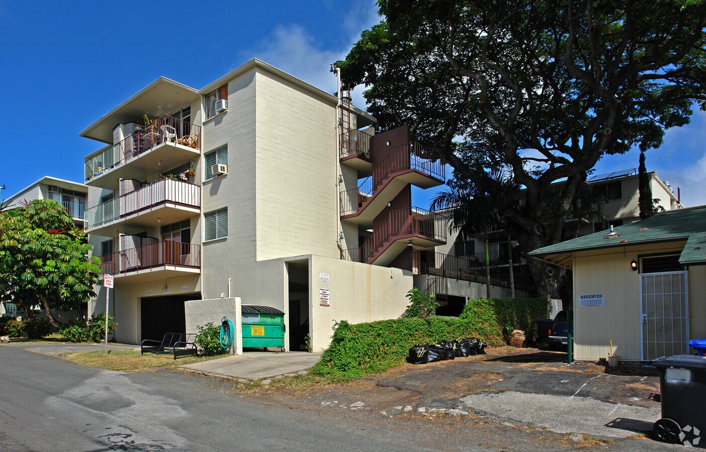 Photo - University Court Aoao