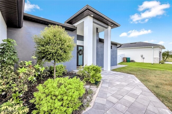 Photo - 502 SW 25th Pl