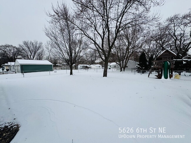 Photo - 5626 6th St NE