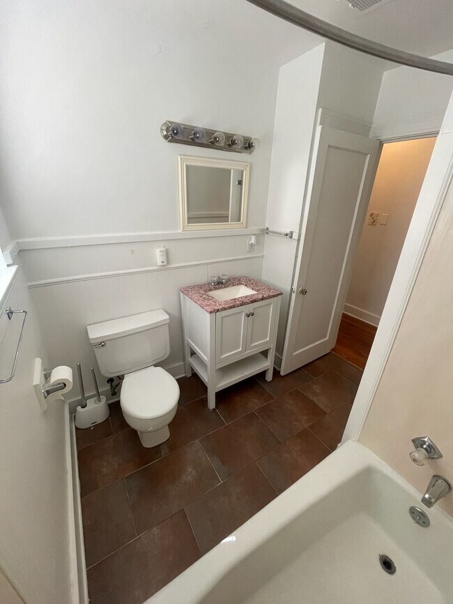 Photo - 3457 Morning Glory Ave Unidad mg1