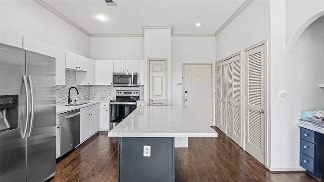 Photo - 1441 East St Unit 202