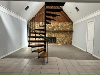 Building Photo - 14035 W River Rd