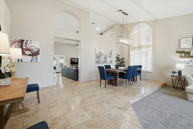 Photo - 1909 E Coral Tree Dr