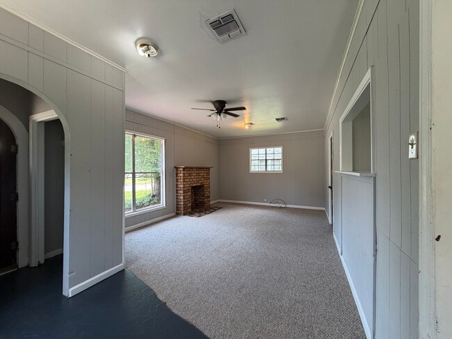 Photo - 300 Mitchell Ln