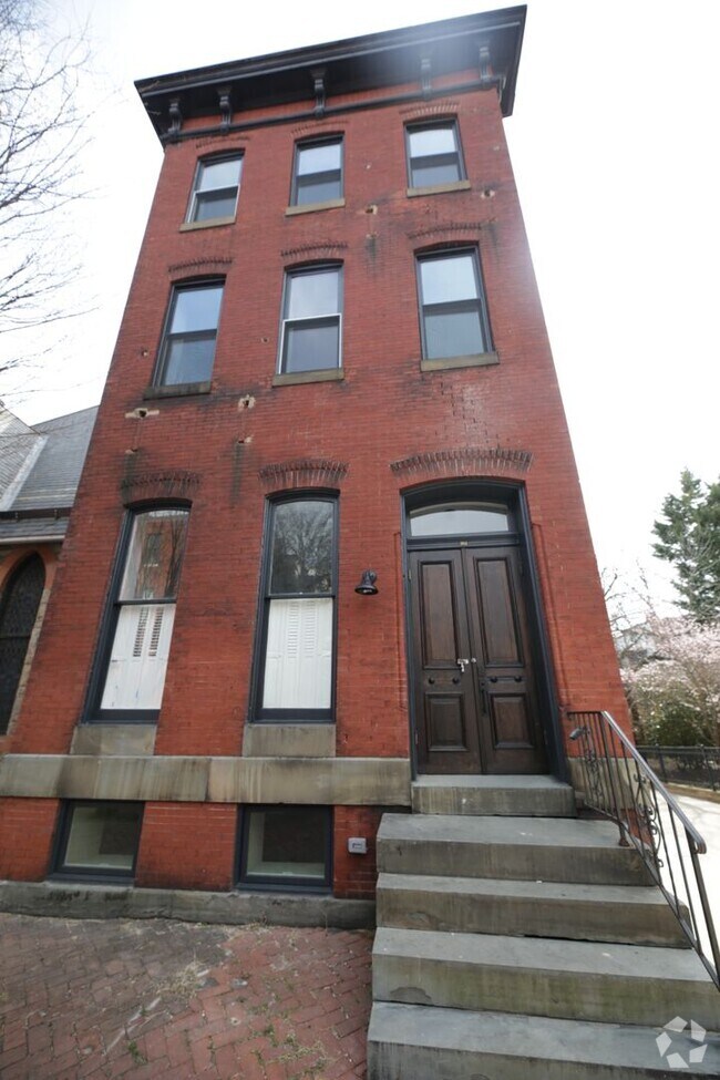 Building Photo - 213 Wilson St Unit 213 Wilson St Rental