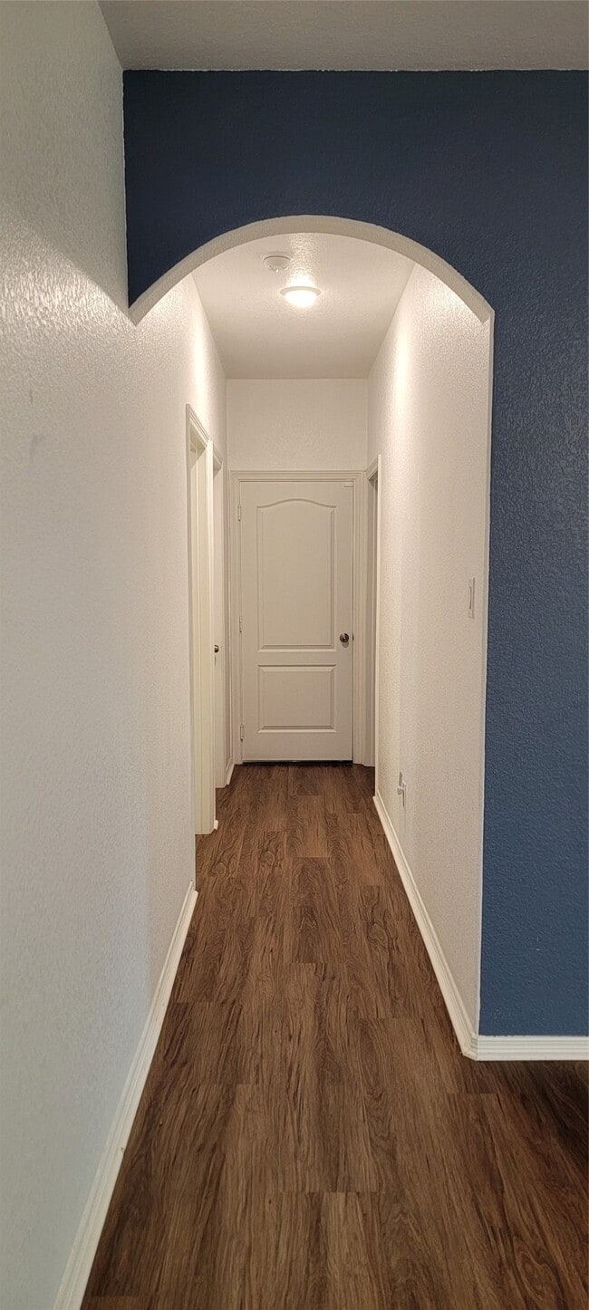 Photo - 2106 Benjamin Park