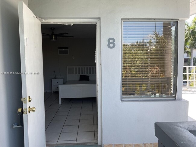 Building Photo - 90 Isle of Venice Dr Unit 8 Rental