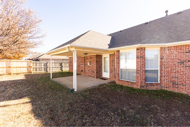 Photo - 11003 E 95th Pl N