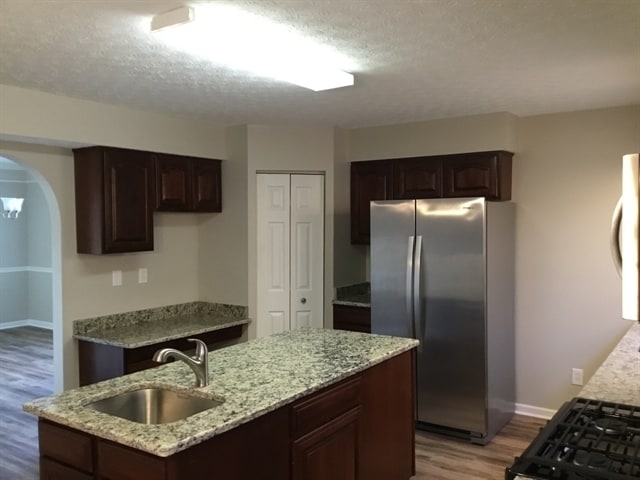 Photo - 80 Simsbury Ct