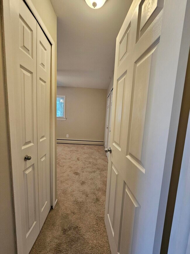 739 W Maple Rd